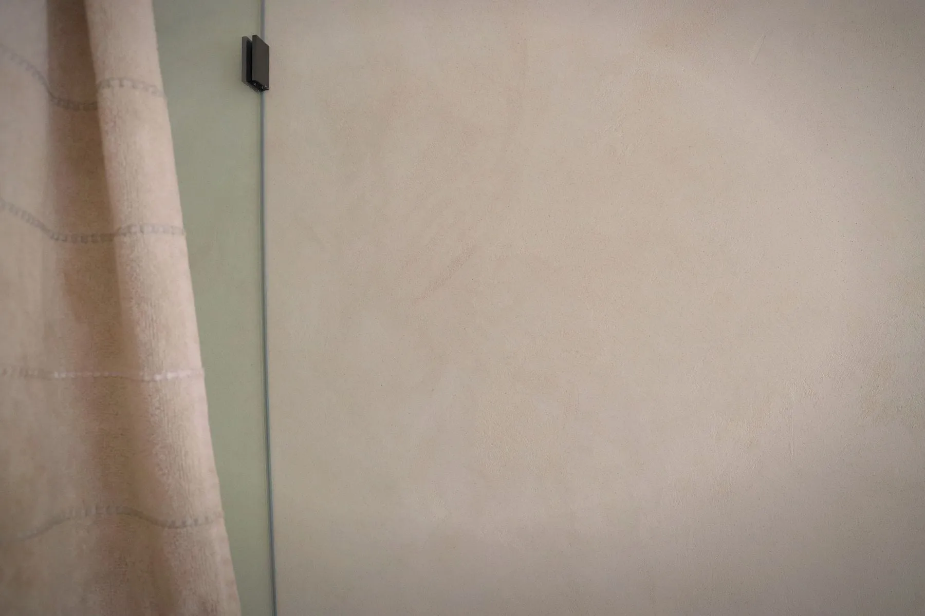 A microcement interior, Doonan — detail